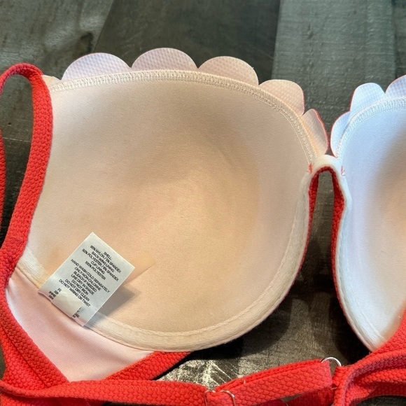 NWOT Shade & Shore Bikini Top size 36D - Picture 3 of 8
